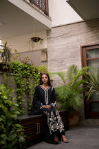 Zar-e-Resham | Premium Embroidered Silk 3-Piece Suit